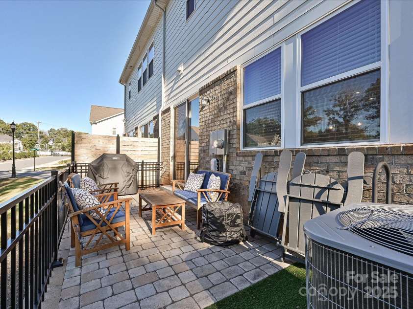 5008 Catterick Court, Charlotte, NC 28226.  MLS# CAR4313099, YatesRealty ID 9121. 