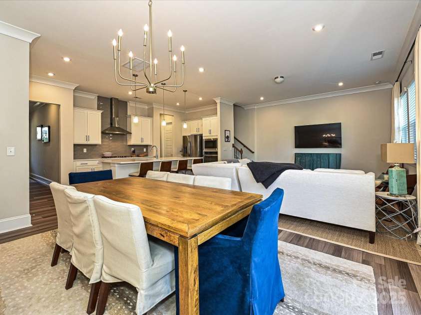 5008 Catterick Court, Charlotte, NC 28226.  MLS# CAR4313099, YatesRealty ID 9121. 