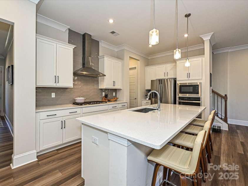 5008 Catterick Court, Charlotte, NC 28226.  MLS# CAR4313099, YatesRealty ID 9121. 