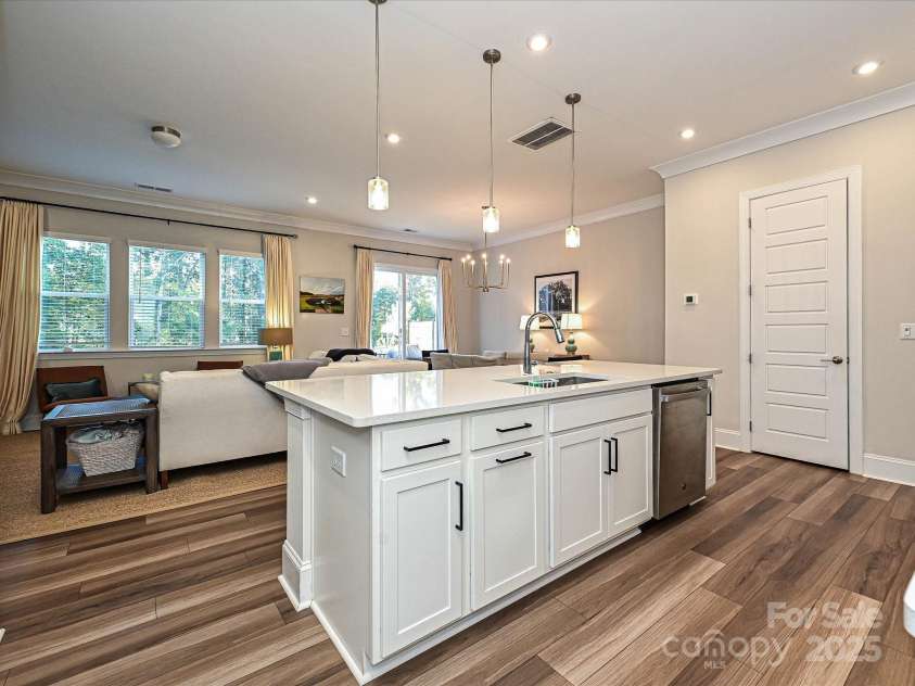 5008 Catterick Court, Charlotte, NC 28226.  MLS# CAR4313099, YatesRealty ID 9121. 