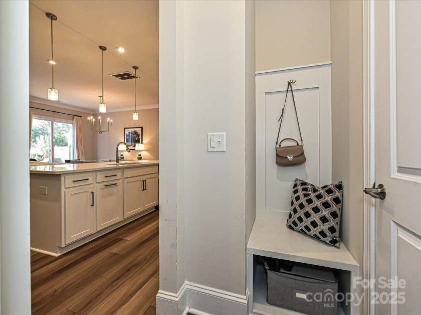 5008 Catterick Court, Charlotte, NC 28226.  MLS# CAR4313099, YatesRealty ID 9121. 