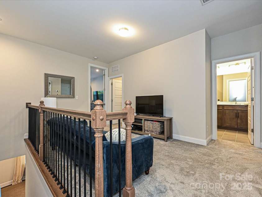 5008 Catterick Court, Charlotte, NC 28226.  MLS# CAR4313099, YatesRealty ID 9121. 