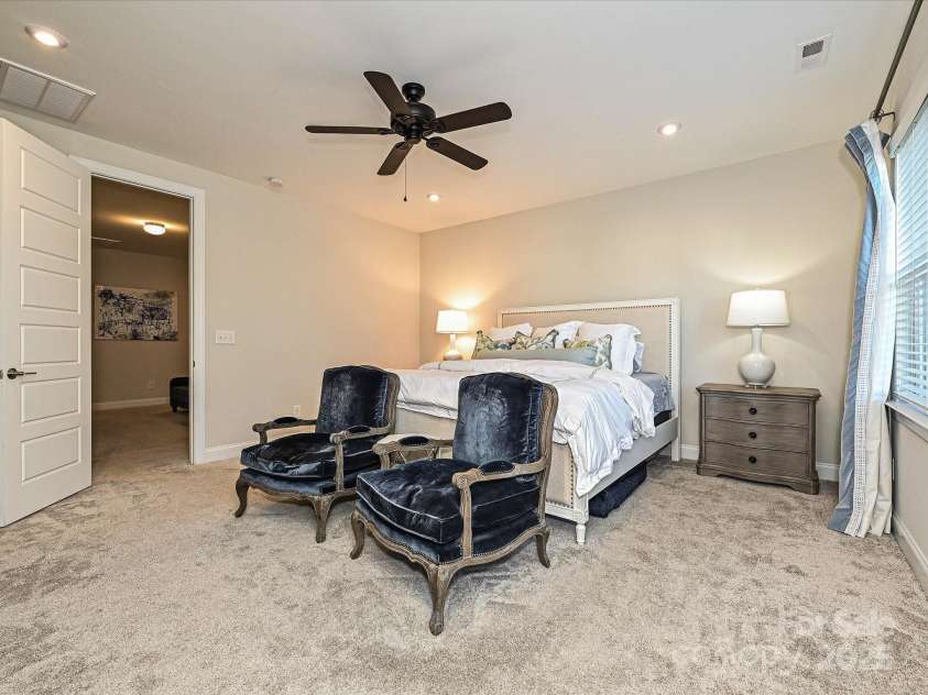 5008 Catterick Court, Charlotte, NC 28226.  MLS# CAR4313099, YatesRealty ID 9121. 