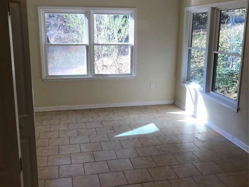 545 Avery Creek Road, Arden, NC 28704.  MLS# CAR4342622, YatesRealty ID 9123. 
