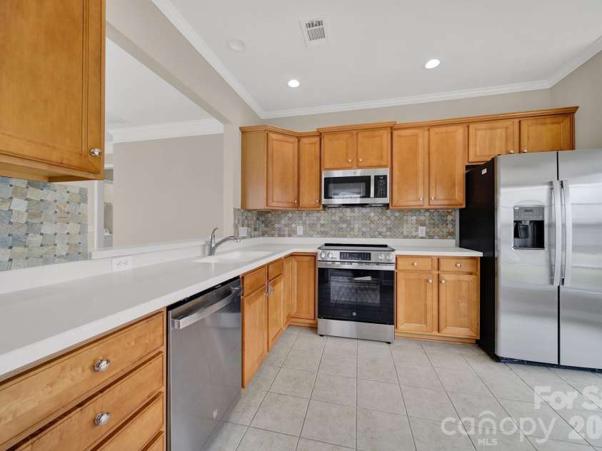 1015 Sweetleaf Drive, Fort Mill, SC 29707.  MLS# CAR4364812, YatesRealty ID 9124. 