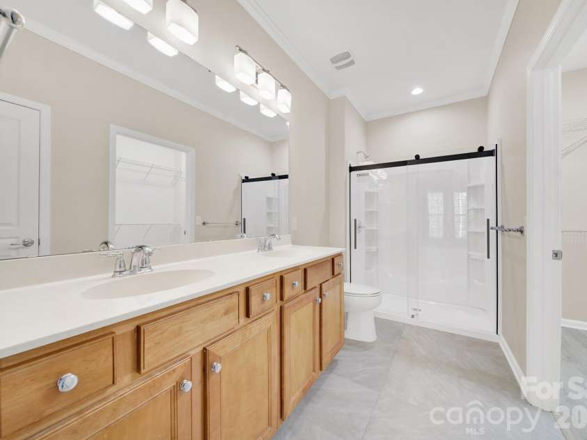 1015 Sweetleaf Drive, Fort Mill, SC 29707.  MLS# CAR4364812, YatesRealty ID 9124. 