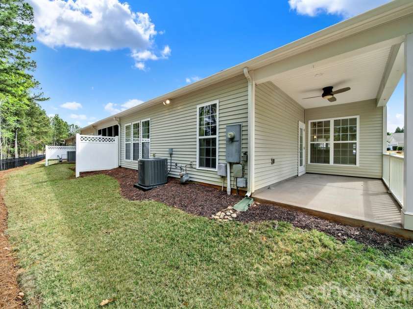 1015 Sweetleaf Drive, Fort Mill, SC 29707.  MLS# CAR4364812, YatesRealty ID 9124. 