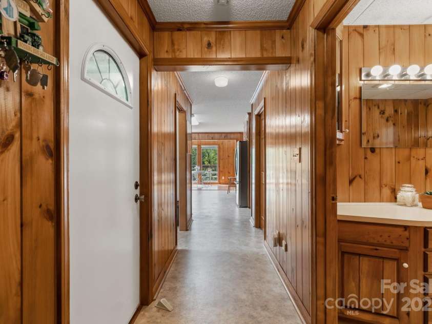 505 Old Home Place Drive, Marshall, NC 28753.  MLS# CAR4207123, YatesRealty ID 9125. 