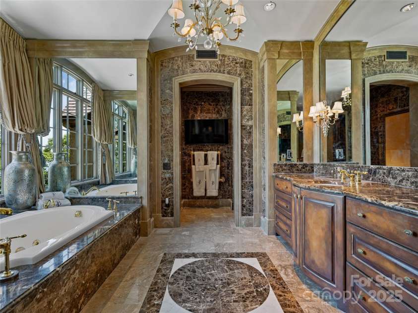 234 Skycliff Drive, Asheville, NC 28804.  MLS# CAR4280892, YatesRealty ID 9126. Primary Bath with Marble Floors