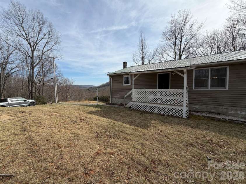 288 Willow Lane, Rosman, NC 28772.  MLS# CAR4361321, YatesRealty ID 9128. 