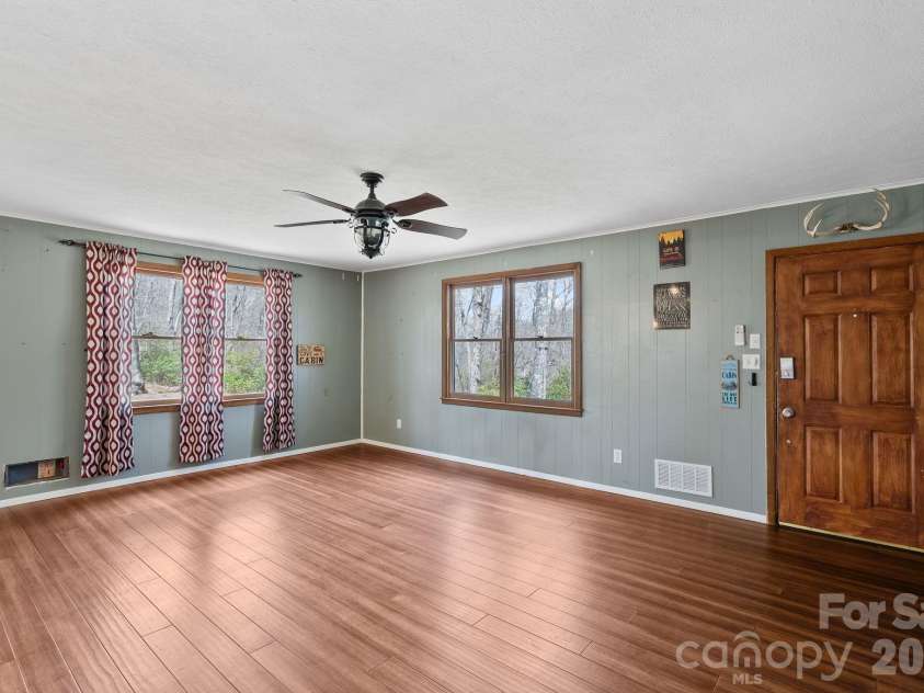 288 Willow Lane, Rosman, NC 28772.  MLS# CAR4361321, YatesRealty ID 9128. 