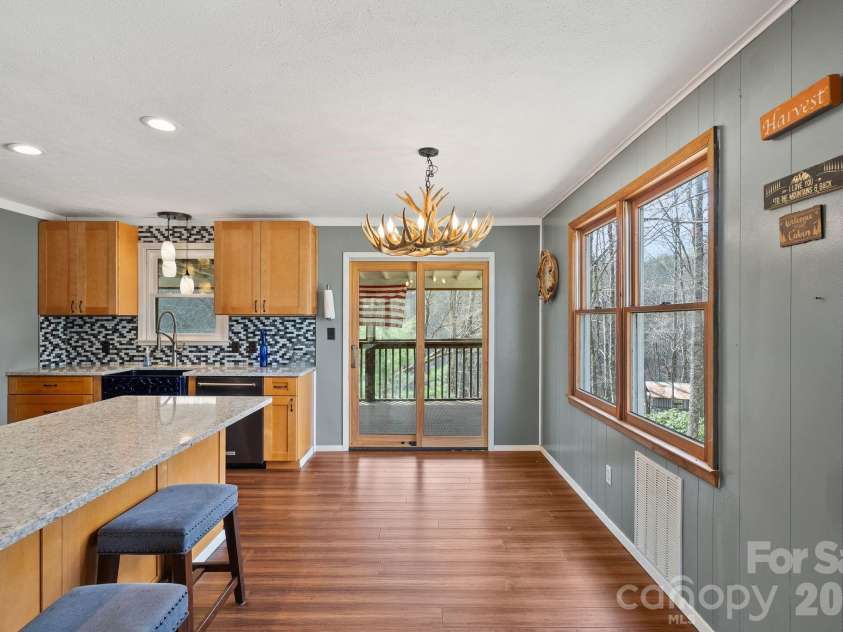 288 Willow Lane, Rosman, NC 28772.  MLS# CAR4361321, YatesRealty ID 9128. 