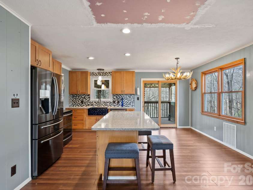 288 Willow Lane, Rosman, NC 28772.  MLS# CAR4361321, YatesRealty ID 9128. 