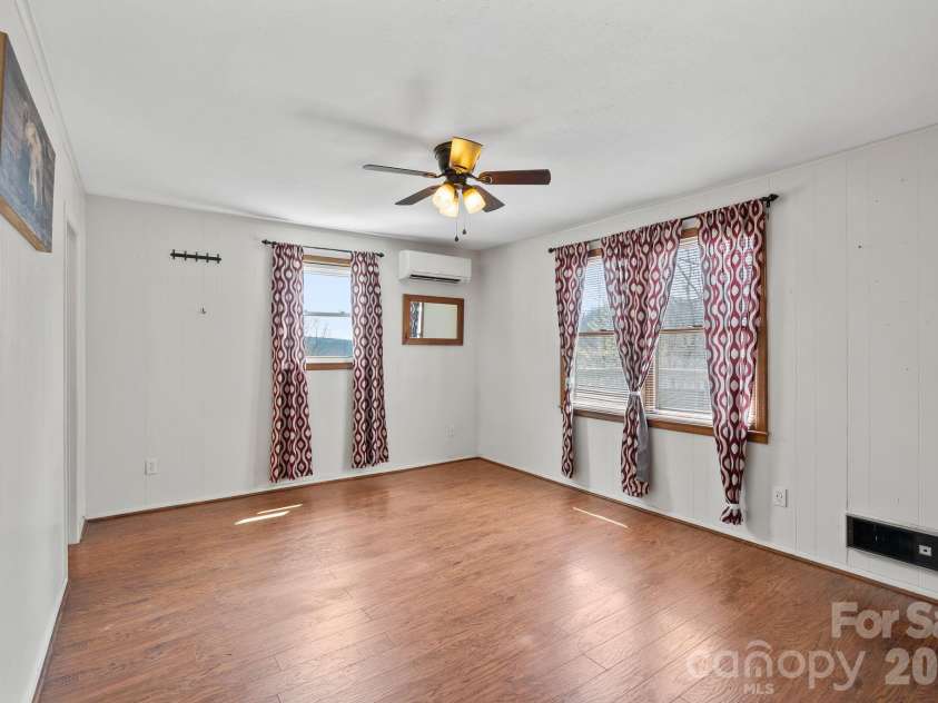 288 Willow Lane, Rosman, NC 28772.  MLS# CAR4361321, YatesRealty ID 9128. 