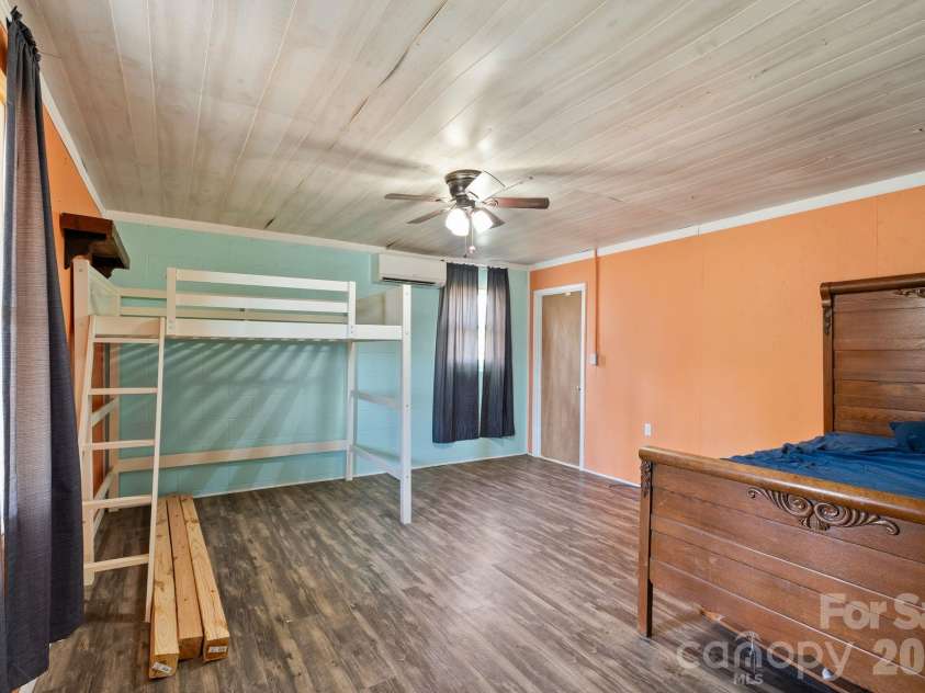 288 Willow Lane, Rosman, NC 28772.  MLS# CAR4361321, YatesRealty ID 9128. 