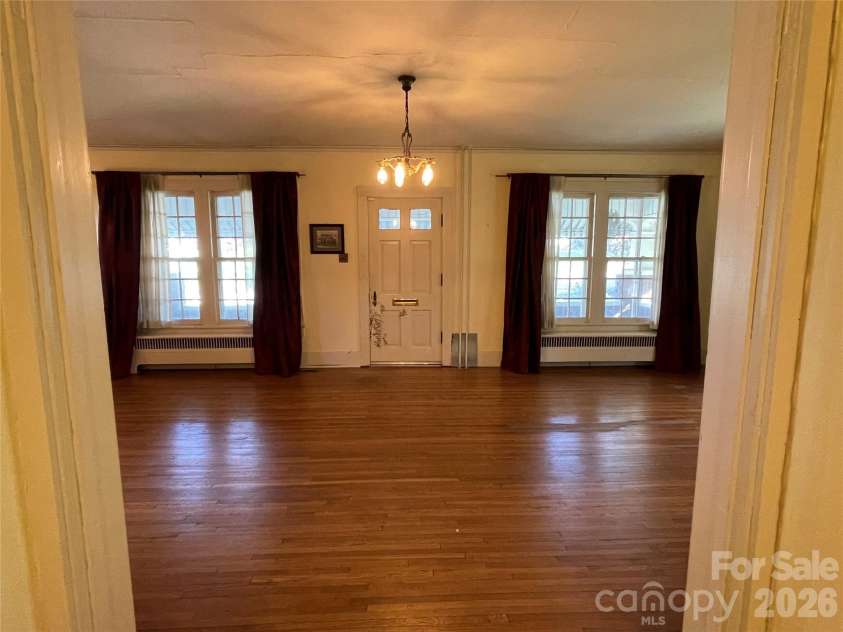 318 Academy Street, Canton, NC 28716.  MLS# CAR4404518, YatesRealty ID 913. 