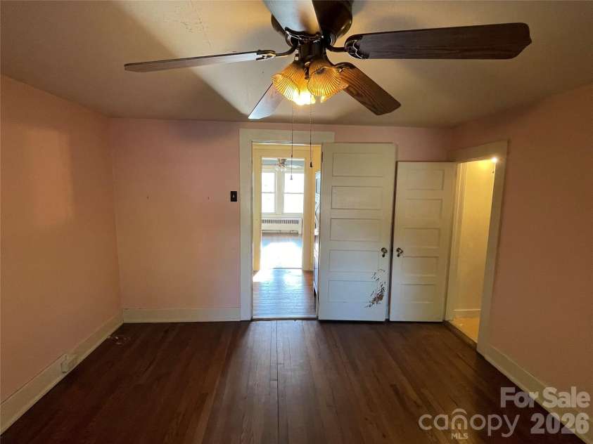 318 Academy Street, Canton, NC 28716.  MLS# CAR4404518, YatesRealty ID 913. 