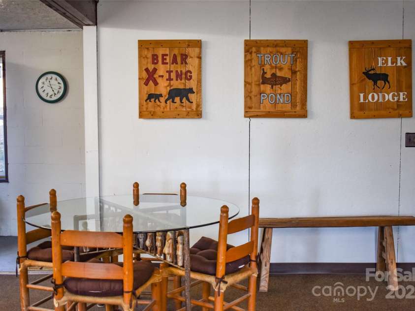 77 Nash Trail, Bryson City, NC 28713.  MLS# CAR4220215, YatesRealty ID 913. 