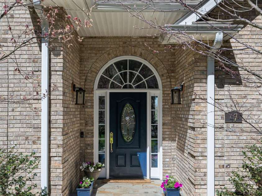 47 Timberwood Drive, Asheville, NC 28806.  MLS# CAR4360471, YatesRealty ID 9130. 
