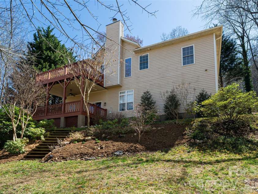 47 Timberwood Drive, Asheville, NC 28806.  MLS# CAR4360471, YatesRealty ID 9130. 