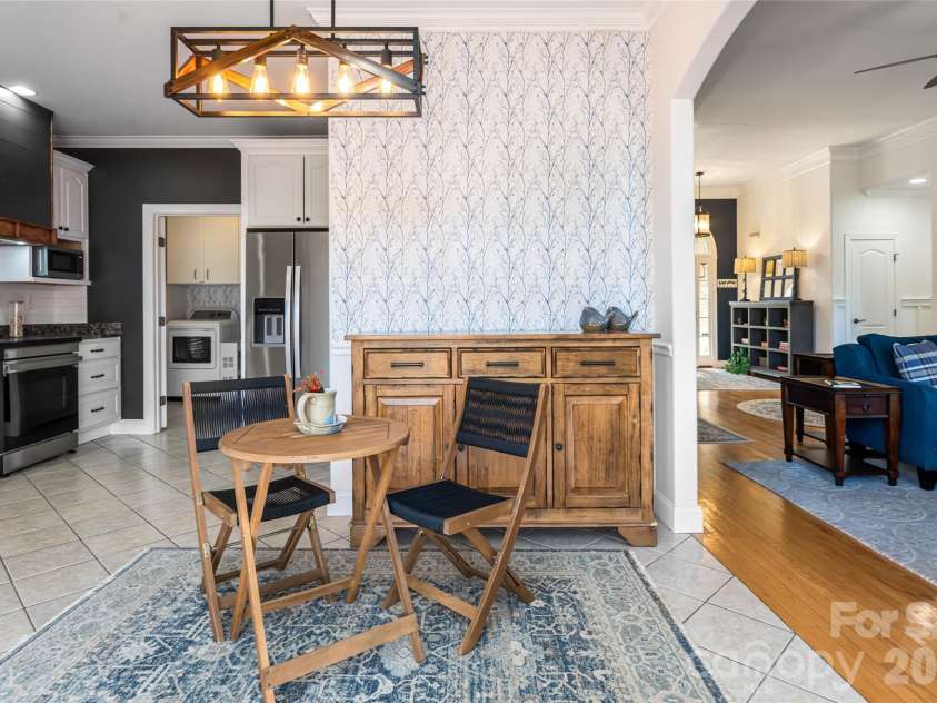 47 Timberwood Drive, Asheville, NC 28806.  MLS# CAR4360471, YatesRealty ID 9130. 