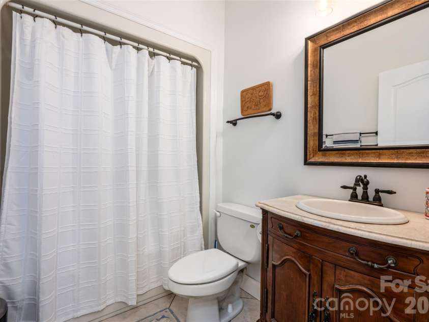 47 Timberwood Drive, Asheville, NC 28806.  MLS# CAR4360471, YatesRealty ID 9130. 