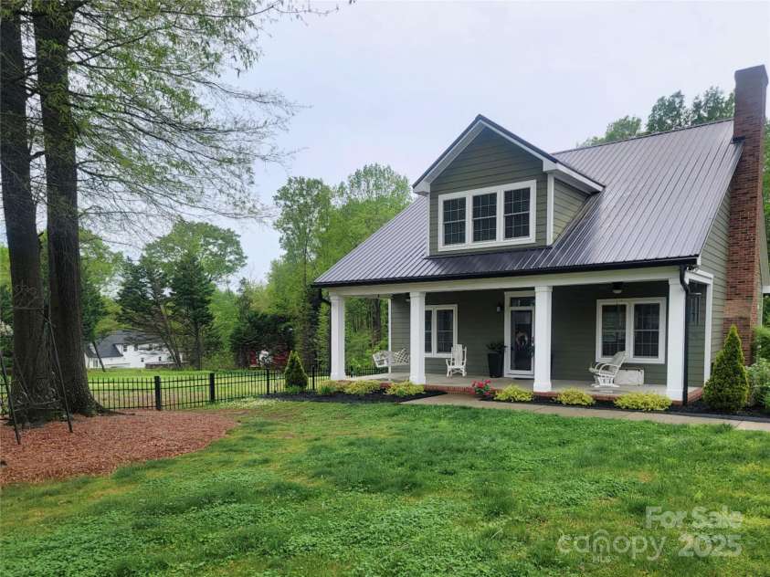 788 Main Street, Mount Pleasant, NC 28124.  MLS# CAR4244917, YatesRealty ID 9131. 
