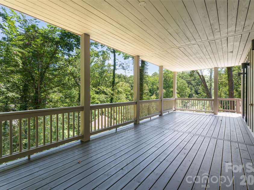 110 Unadilla Avenue, Asheville, NC 28803.  MLS# CAR4249602, YatesRealty ID 9132. 
