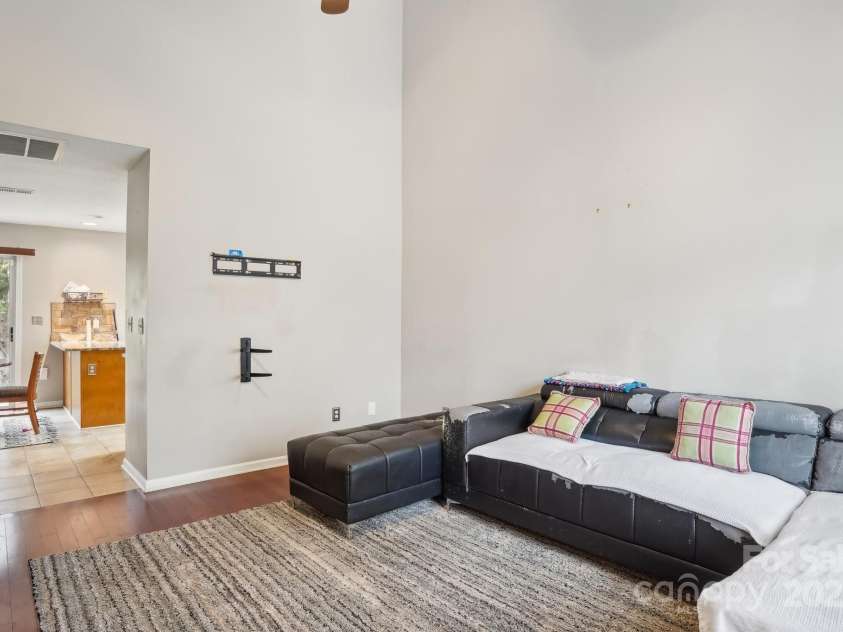 9160 Exbury Court, Charlotte, NC 28269.  MLS# CAR4221179, YatesRealty ID 9132. 