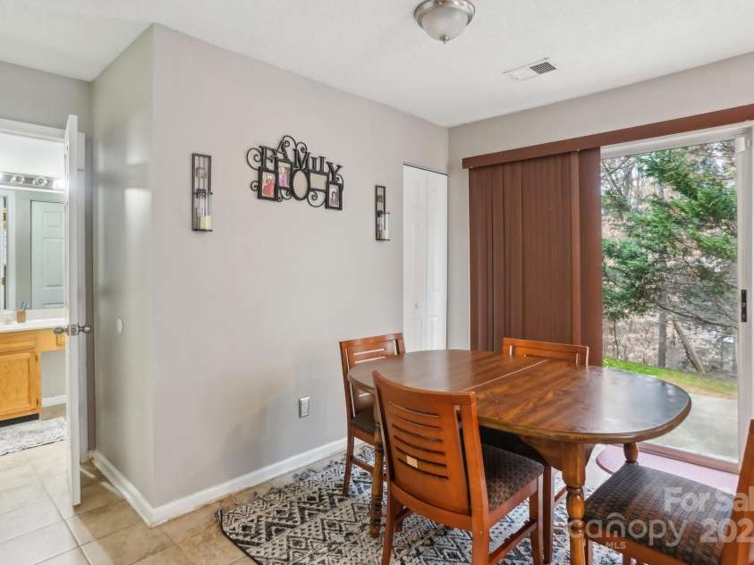 9160 Exbury Court, Charlotte, NC 28269.  MLS# CAR4221179, YatesRealty ID 9132. 