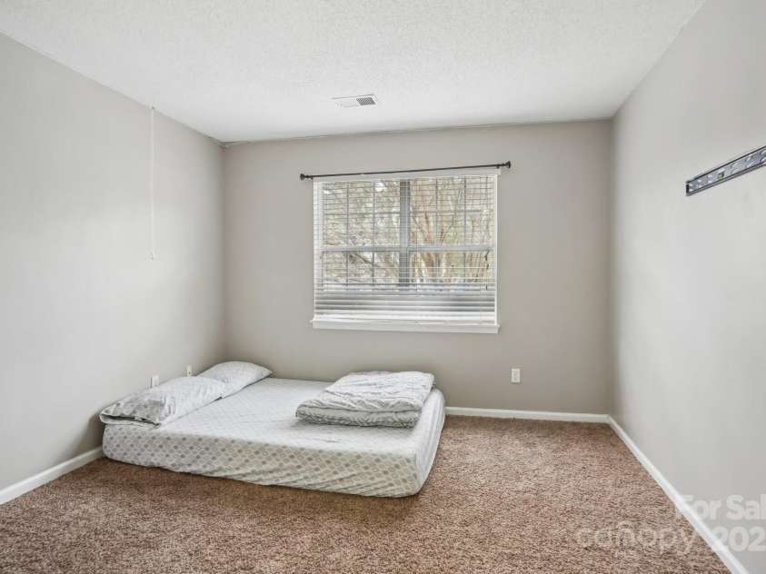 9160 Exbury Court, Charlotte, NC 28269.  MLS# CAR4221179, YatesRealty ID 9132. 