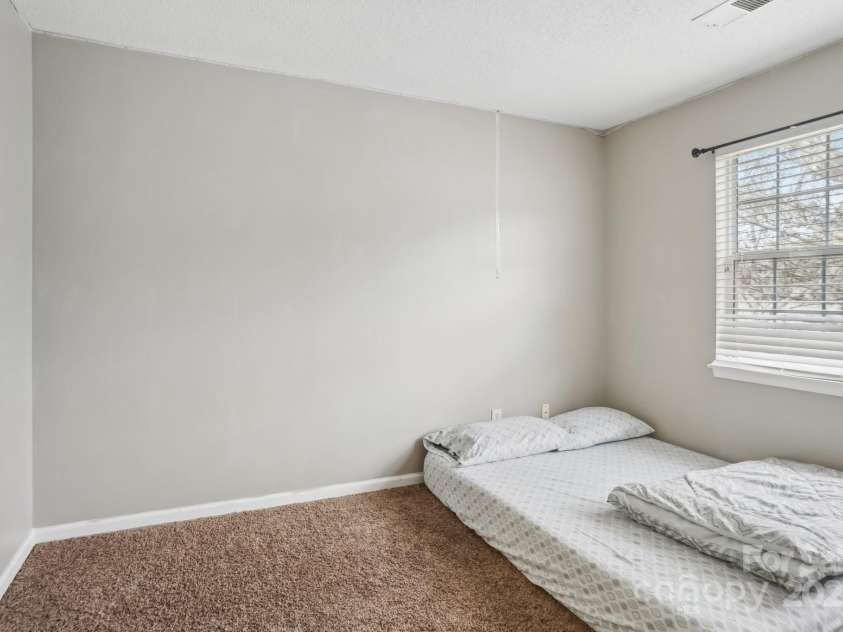 9160 Exbury Court, Charlotte, NC 28269.  MLS# CAR4221179, YatesRealty ID 9132. 