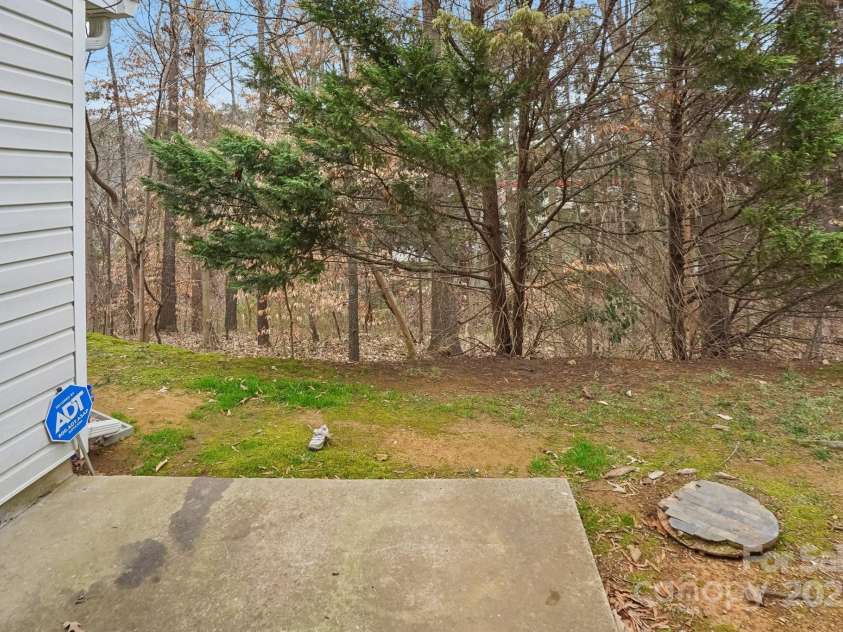 9160 Exbury Court, Charlotte, NC 28269.  MLS# CAR4221179, YatesRealty ID 9132. 