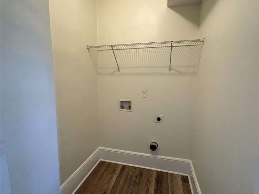 1313 Eastway Drive, Charlotte, NC 28205.  MLS# CAR4201068, YatesRealty ID 9133. 
