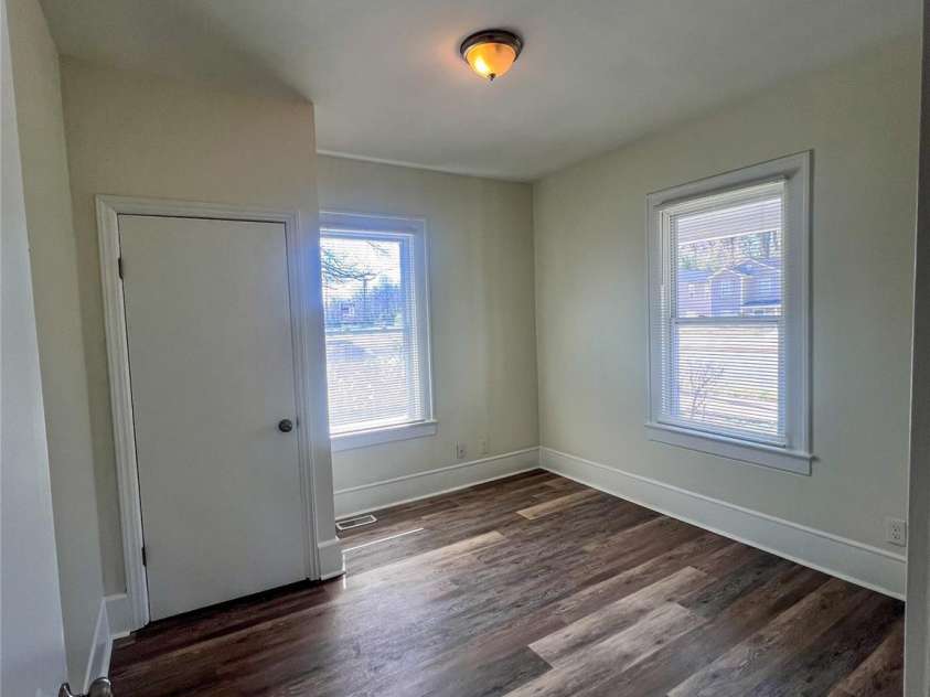 1313 Eastway Drive, Charlotte, NC 28205.  MLS# CAR4201068, YatesRealty ID 9133. 