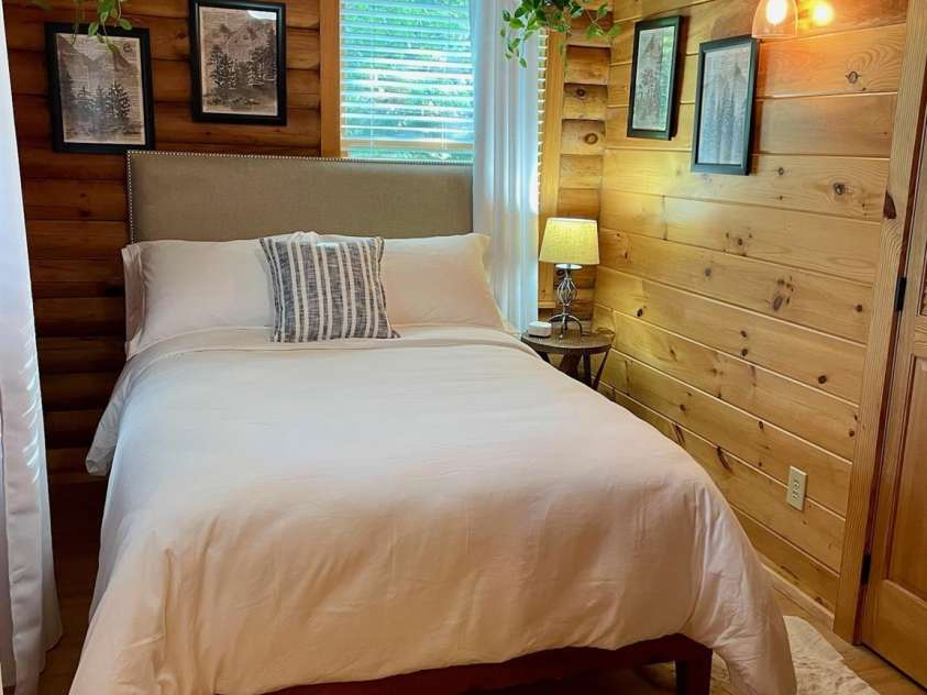 375 Sheppard Branch Road, Weaverville, NC 28787.  MLS# CAR4228322, YatesRealty ID 9134. Guest bedroom