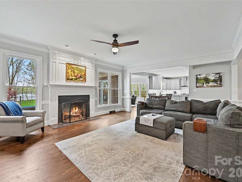 4841 Mountain Point Lane, Charlotte, NC 28216.  MLS# CAR4359009, YatesRealty ID 9134. 