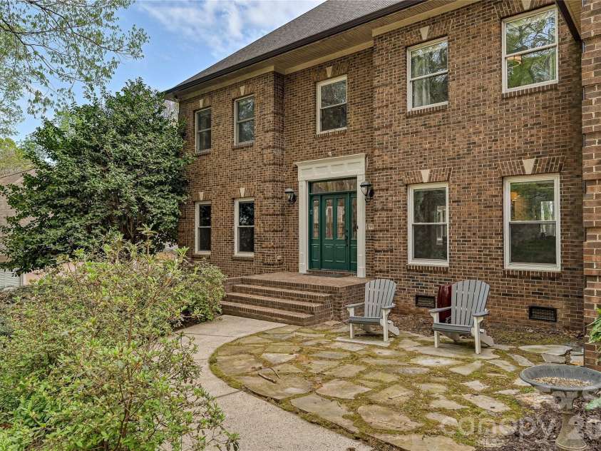 4841 Mountain Point Lane, Charlotte, NC 28216.  MLS# CAR4359009, YatesRealty ID 9134. 