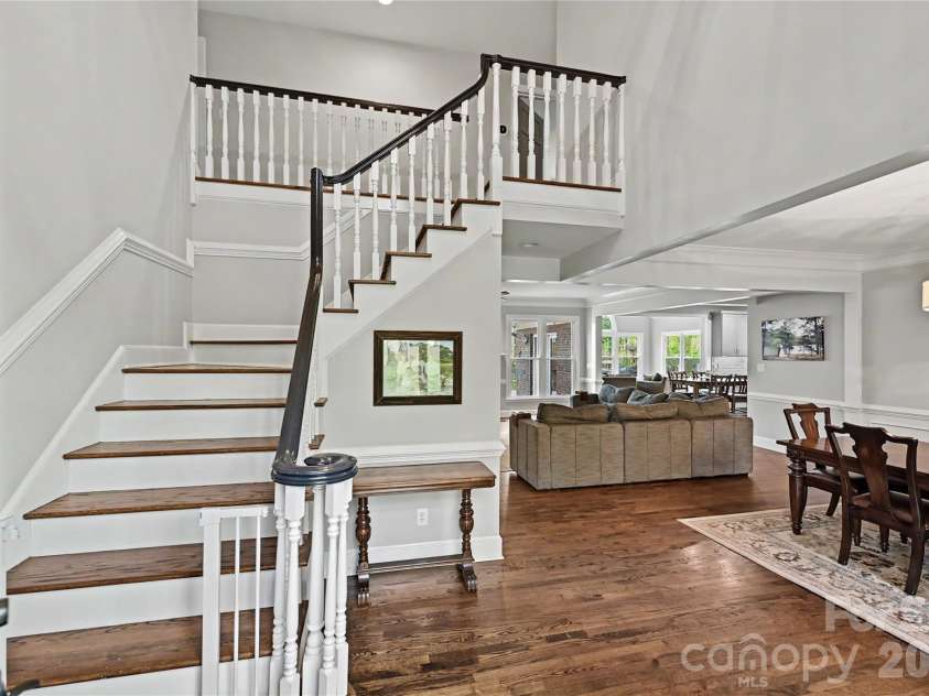 4841 Mountain Point Lane, Charlotte, NC 28216.  MLS# CAR4359009, YatesRealty ID 9134. 