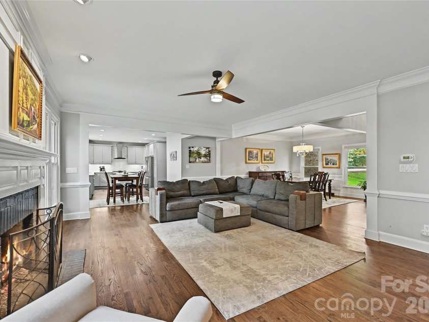 4841 Mountain Point Lane, Charlotte, NC 28216.  MLS# CAR4359009, YatesRealty ID 9134. 