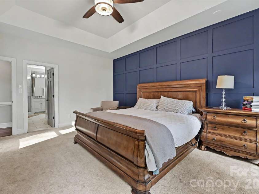 4841 Mountain Point Lane, Charlotte, NC 28216.  MLS# CAR4359009, YatesRealty ID 9134. 