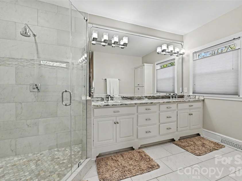 4841 Mountain Point Lane, Charlotte, NC 28216.  MLS# CAR4359009, YatesRealty ID 9134. 
