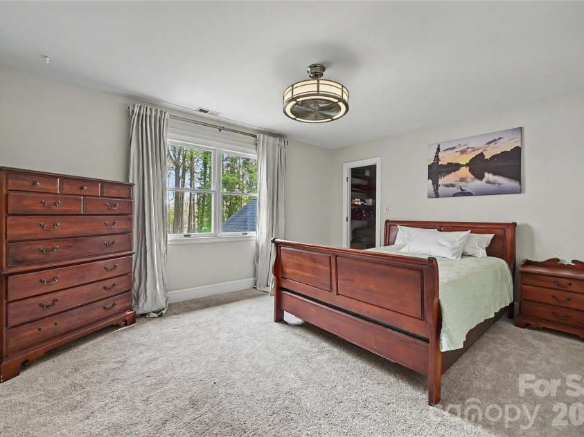 4841 Mountain Point Lane, Charlotte, NC 28216.  MLS# CAR4359009, YatesRealty ID 9134. 