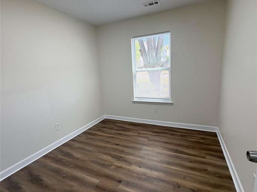 2307 Hope Valley Lane, Charlotte, NC 28213.  MLS# CAR4221365, YatesRealty ID 9135. 