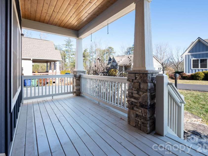 39 Ball Gap Road, Arden, NC 28704.  MLS# CAR4337902, YatesRealty ID 9135. 