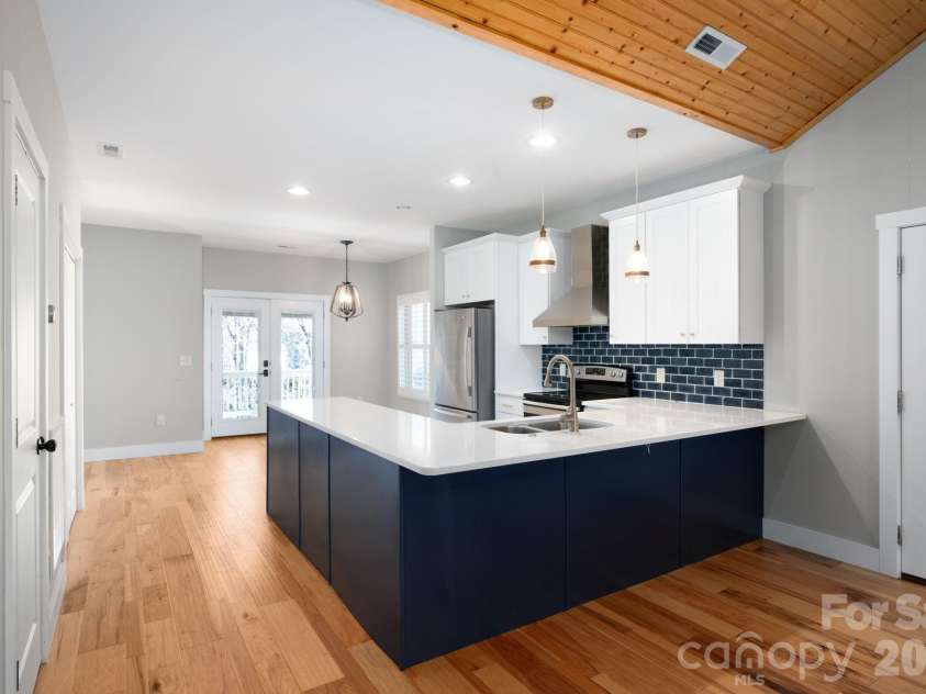 39 Ball Gap Road, Arden, NC 28704.  MLS# CAR4337902, YatesRealty ID 9135. 