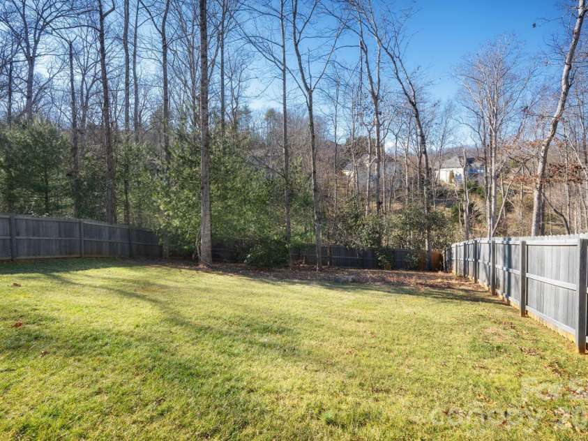 39 Ball Gap Road, Arden, NC 28704.  MLS# CAR4337902, YatesRealty ID 9135. 