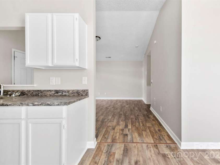 1682 Sandpiper Drive, Rock Hill, SC 29732.  MLS# CAR4246330, YatesRealty ID 9136. 