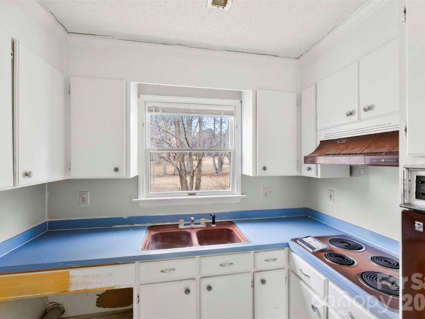 3835 Beaty Road, Gastonia, NC 28056.  MLS# CAR4344123, YatesRealty ID 9137. 