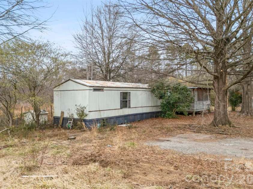 3835 Beaty Road, Gastonia, NC 28056.  MLS# CAR4344123, YatesRealty ID 9137. 